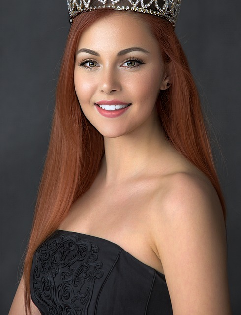 悄然拉开帷 悄然拉开帷